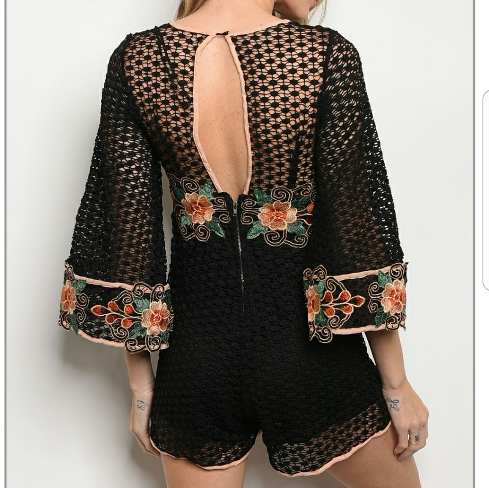 ♦️Last one♦️BLACK ROMPER - Picture 2 of 2